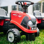 FALK Traktorek Baby Case IH Ride-On Czerwony z Przyczepką + akc. od 12 miesięcy